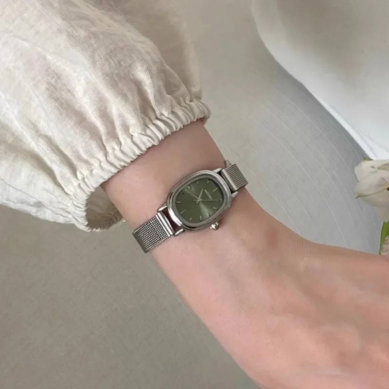 Luxury Quartz Watch Brands - Small Oval Dial Green Watch Simple