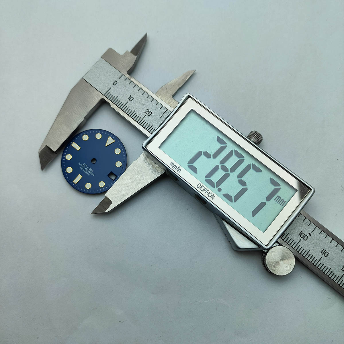 28.5mm Dial Fit Nh35 Movement  - огляд і ціна Exhibition Caseback