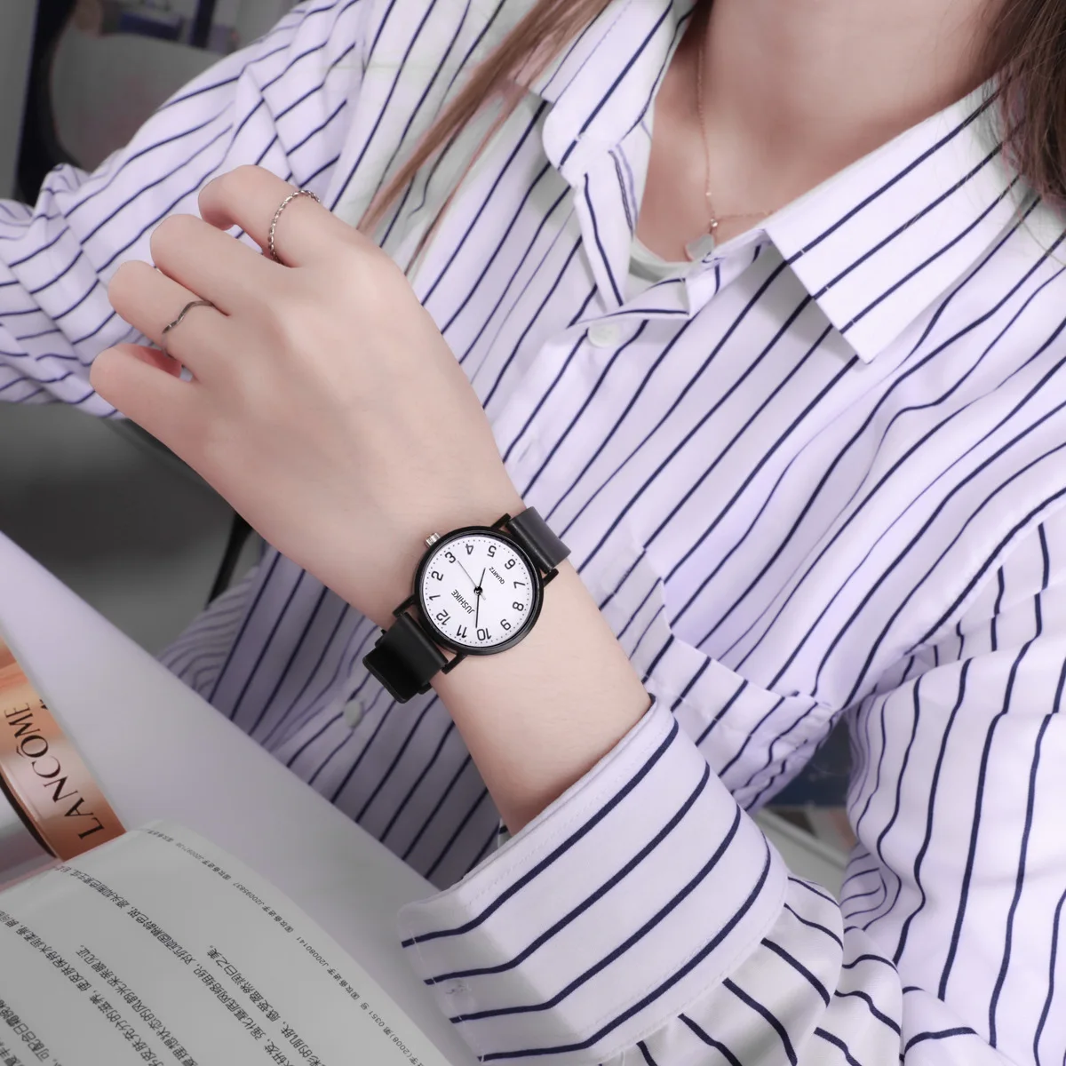 Simple Black Watch Quartz Watc - огляд і ціна Luxury Watch Lady